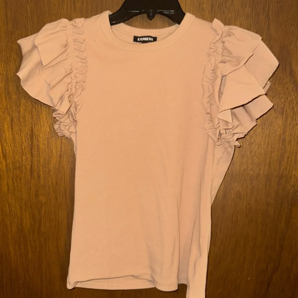Express Ribbed Ruffle Sleeve Tee Tan, Women’s Medium - Picture 1 of 3